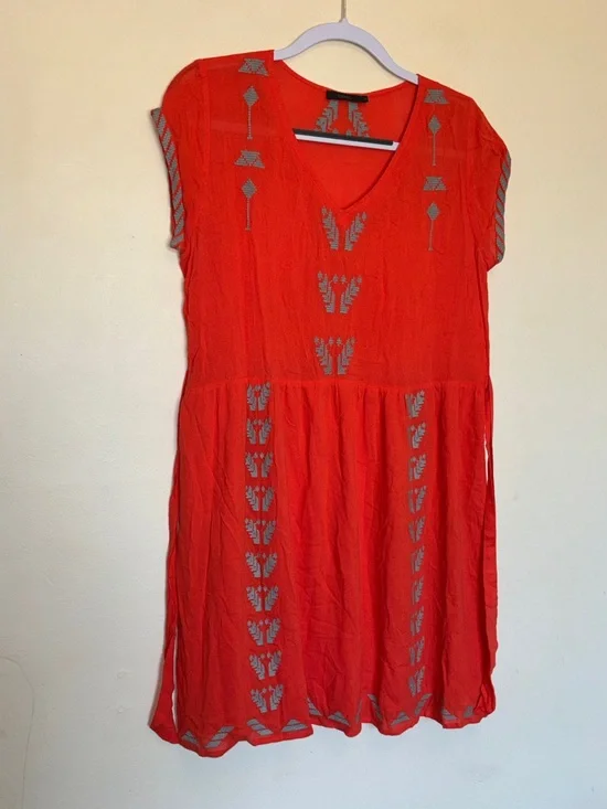 THML Rayon Mini Dress Sz M Tie Waist Boho Shift Vacation Embroidered Festival - Picture 2 of 11